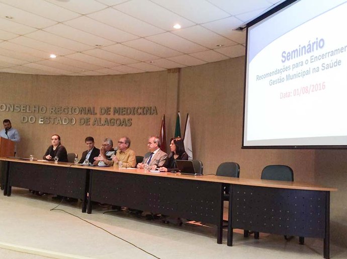 Conselho de Secretarias Municipais de Saúde promoveu palestras