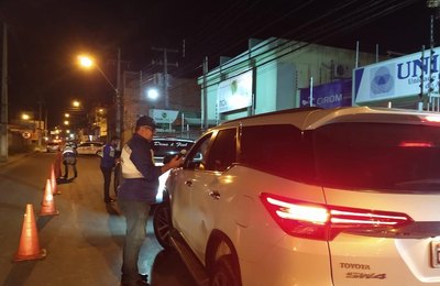 Lei Seca prende, recolhe CNHs e flagra inabilitados em Maceió
