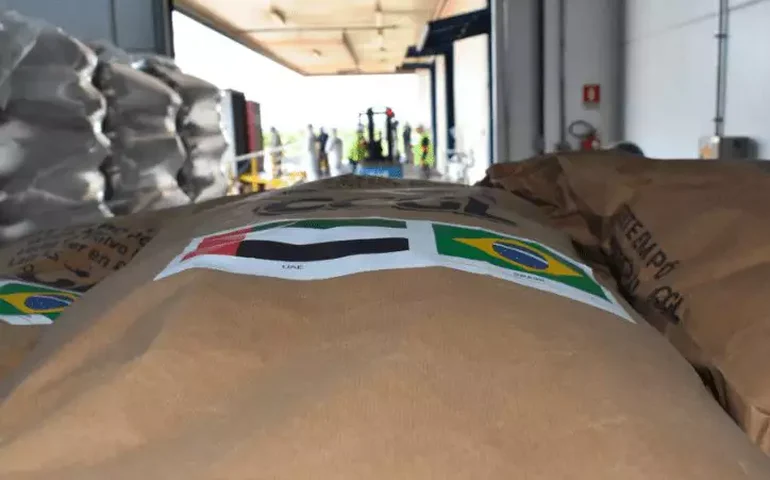 Brasil envia 125 toneladas de alimentos para Cuba