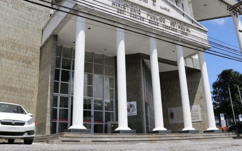 Ministério Público instaura inquérito para apurar supostas irregularidades em licitações em Penedo