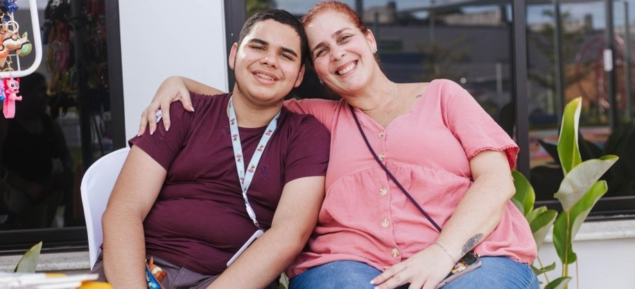 Mãe e filho empreendedores estarão na feira. Foto: Ascom Saúde Maceió