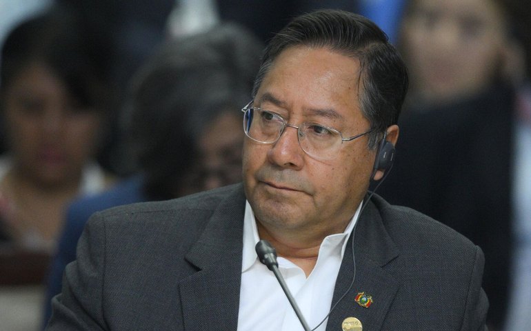 Luis Arce, ex-presidente da Bolívia, é preso, denuncia ex-ministra