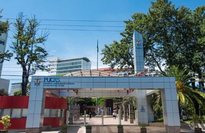 Pró-reitor de graduação da Ufal visita gestores da Pucrs e da Unilasalle