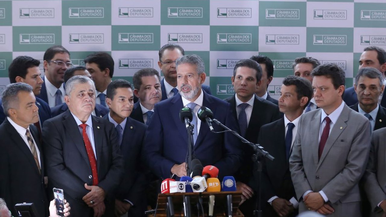 Proposta de isenção até R$ 5 mil trava no Congresso e gera temor no Planalto