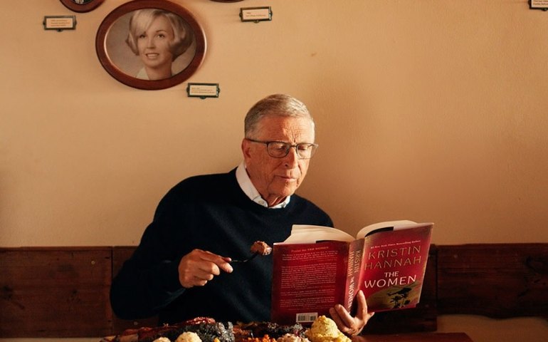 Bill Gates vai lançar livro de memórias no ano que vem