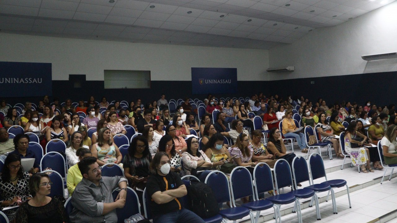 Educação realiza encontro para avaliar desempenho de alunos da rede municipal de ensino