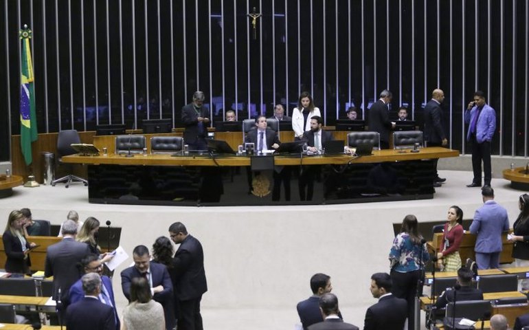 PL diz que ocupação do plenário da Câmara teve caráter 'pacífico e legítimo'