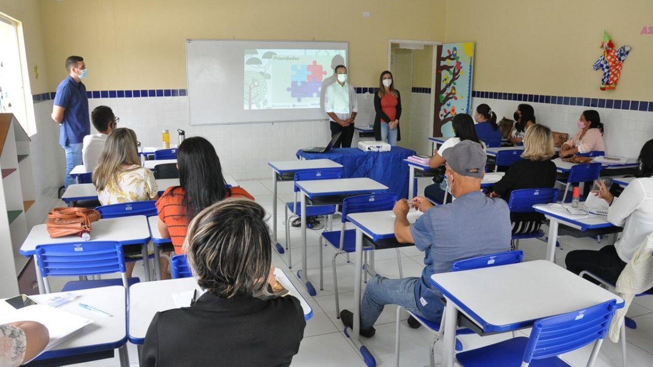 Educação de Anadia promove formação com profissionais dos 5º e 9º anos
