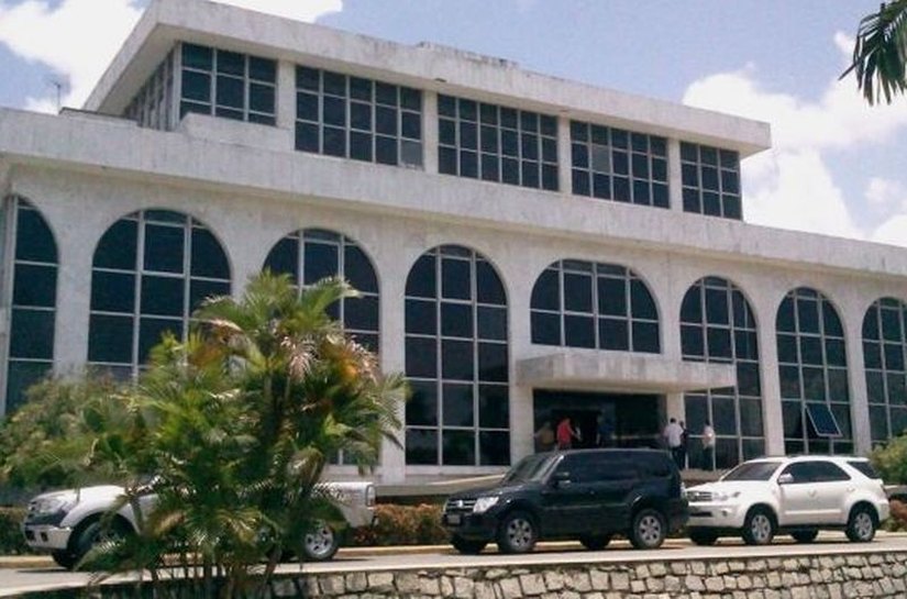 TC recebe R$ 34 milhões também para bancar gratificações a fantasmas