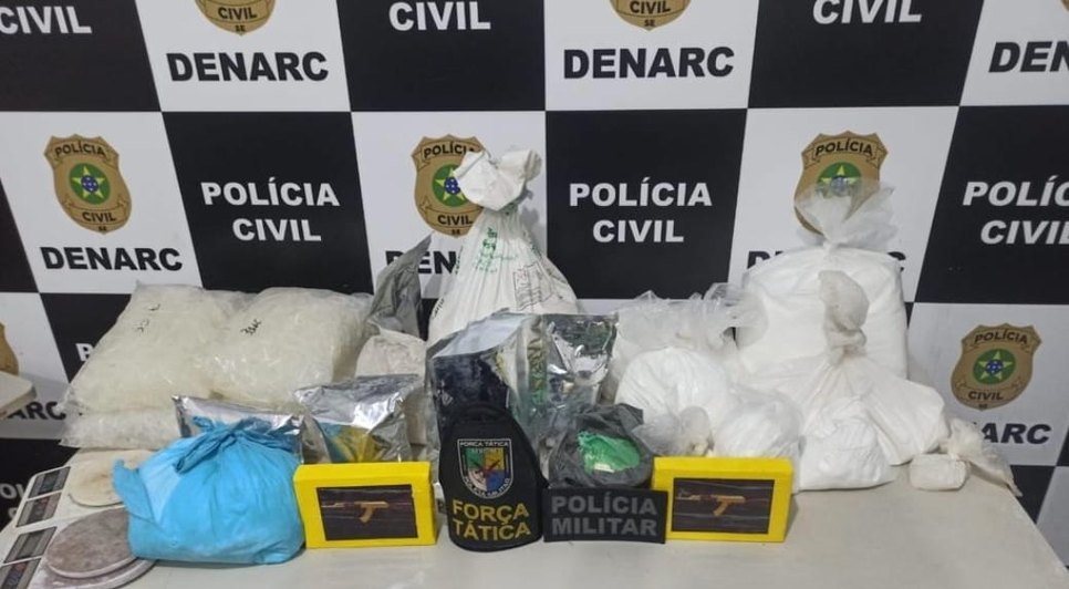 Homem é preso com 40 kg de cocaína após invasão a domicílio em Aracaju / Foto: Foto: Polícia Militar/SE