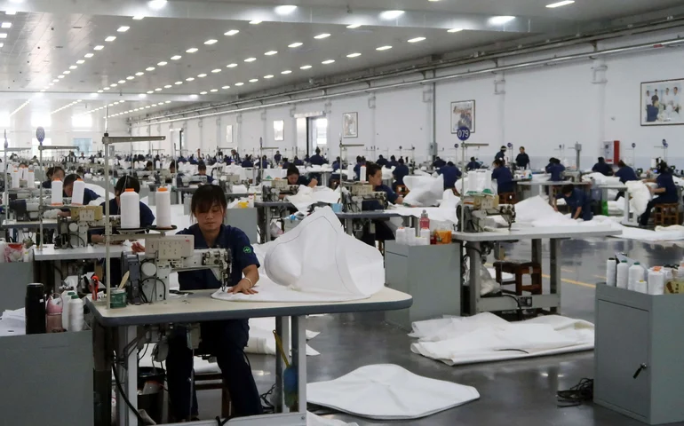 PMI de serviços da China sobe a 52,1 em julho