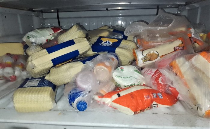 Vigilância Sanitária apreende 600 kg de alimentos impróprios para consumo no Jacintinho