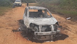 Suspeito de esfaquear companheira encontrada morta ao lado de carro incendiado em Sergipe é preso