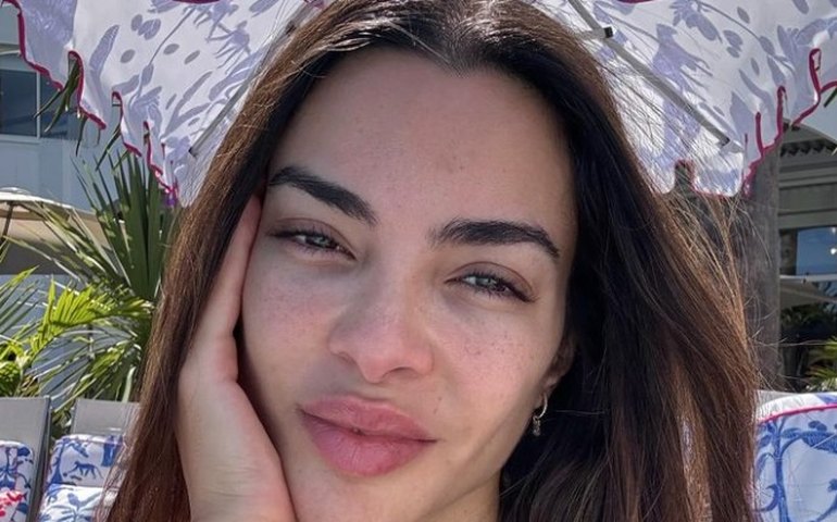 Após reconciliação e relatos de 'guerra', Joana Sanz fala sobre relação atual com a família de Daniel Alves