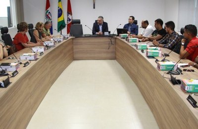 Ministério Público recebe representantes dos sindicatos de servidores municipais de Maceió 