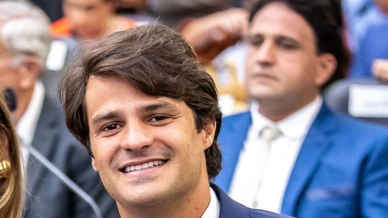 Deputado Breno Albuquerque toma posse para 2° mandato e reforça defesa do desenvolvimento do Estado