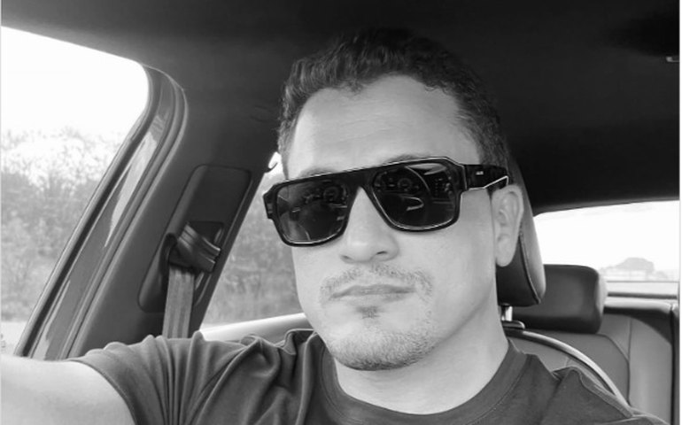 Deputado Fernando Pereira cobra punição para envolvidos na morte de Adriano Farias, um ano após o seu assassinato