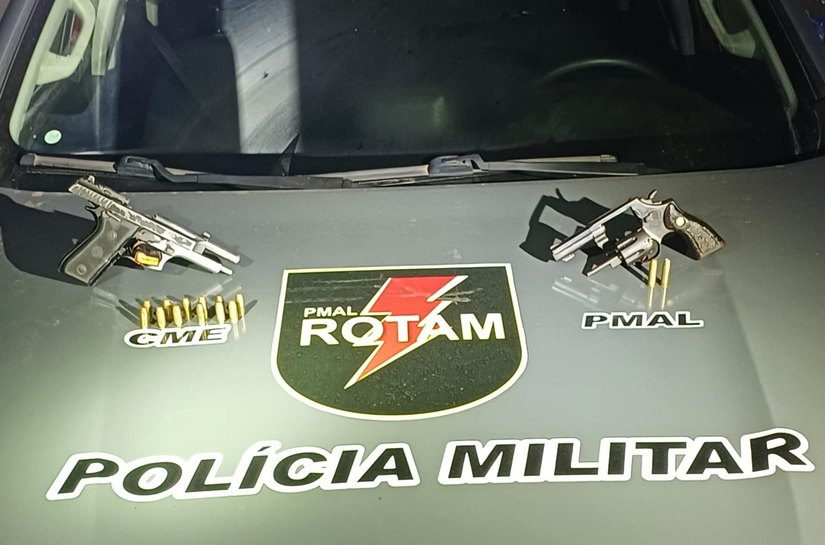 Polícia Militar prende casal com armas de fogo após abordagem no Tabuleiro