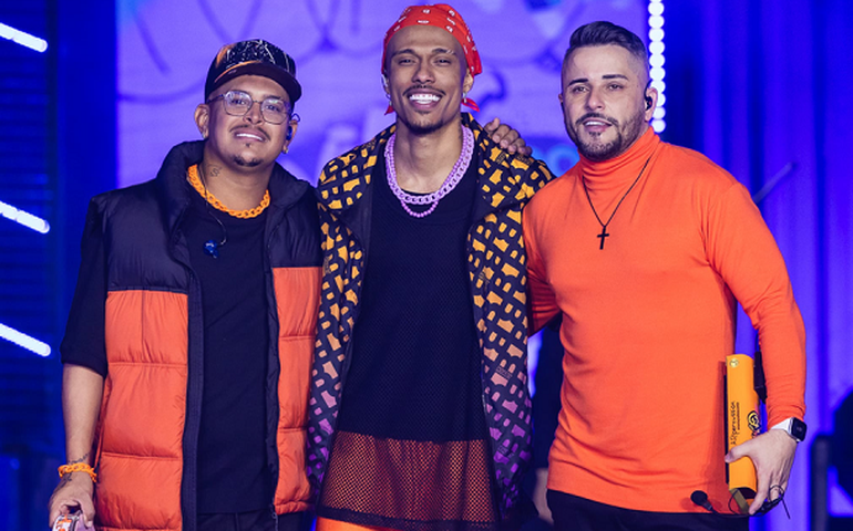 Kamisa 10 lança Vol. 1 de “Ao Vivo em Brasília” com participação de Léo Santana