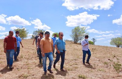 Casal visita Traipu para implantação de reservatório que ampliará abastecimento de água