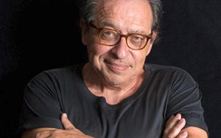 60 anos a deslizar