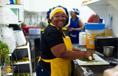 Trabalho, renda, justiça tributária e proteção social: o quarteto que tira milhões da pobreza no Brasil