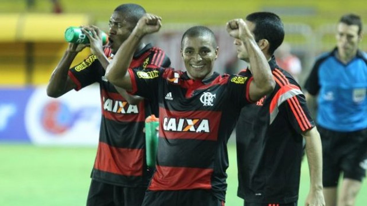 Flamenguista Anderson Pico comenta gol a favor e contra