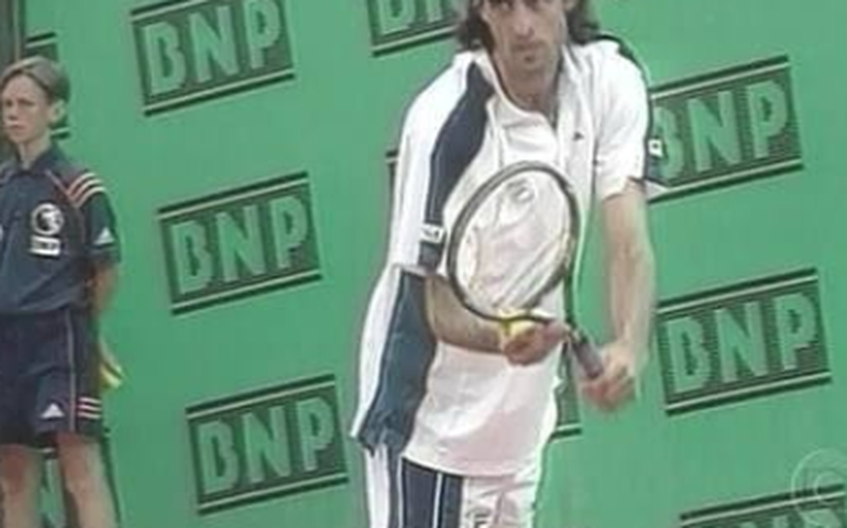 Em novo livro, Meligeni fala de bullying em início de carreira e faz homenagem ao pai