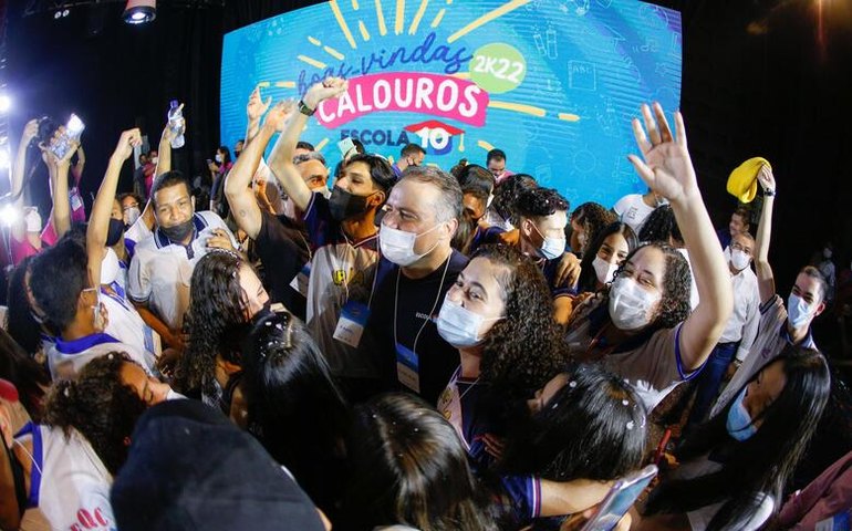 Em evento de boas-vindas, governador e secretário lançam mais 2 programas da educação