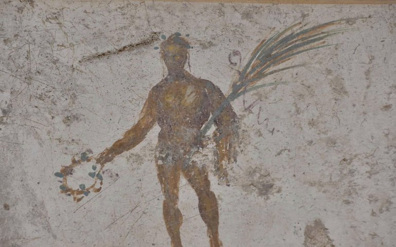 Complexo de banhos que ficou sob metros de rocha vulcânica 2.000 anos descoberto em Pompeia (FOTOS)