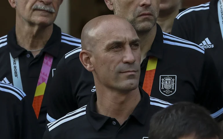 Federação Espanhola marca eleições para decidir sucessor do ex-presidente Luis Rubiales, afastado por assédio sexual  