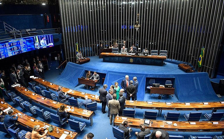 Desenrola: Senado aprova programa de renegociação de dívidas, com limite ao juros do cartão