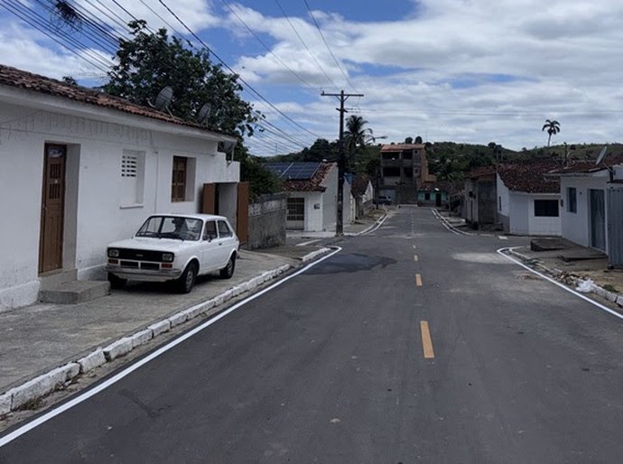 Apicultores e moradores de Flexeiras (AL) são beneficiados com infraestrutura urbana e kits produtivos