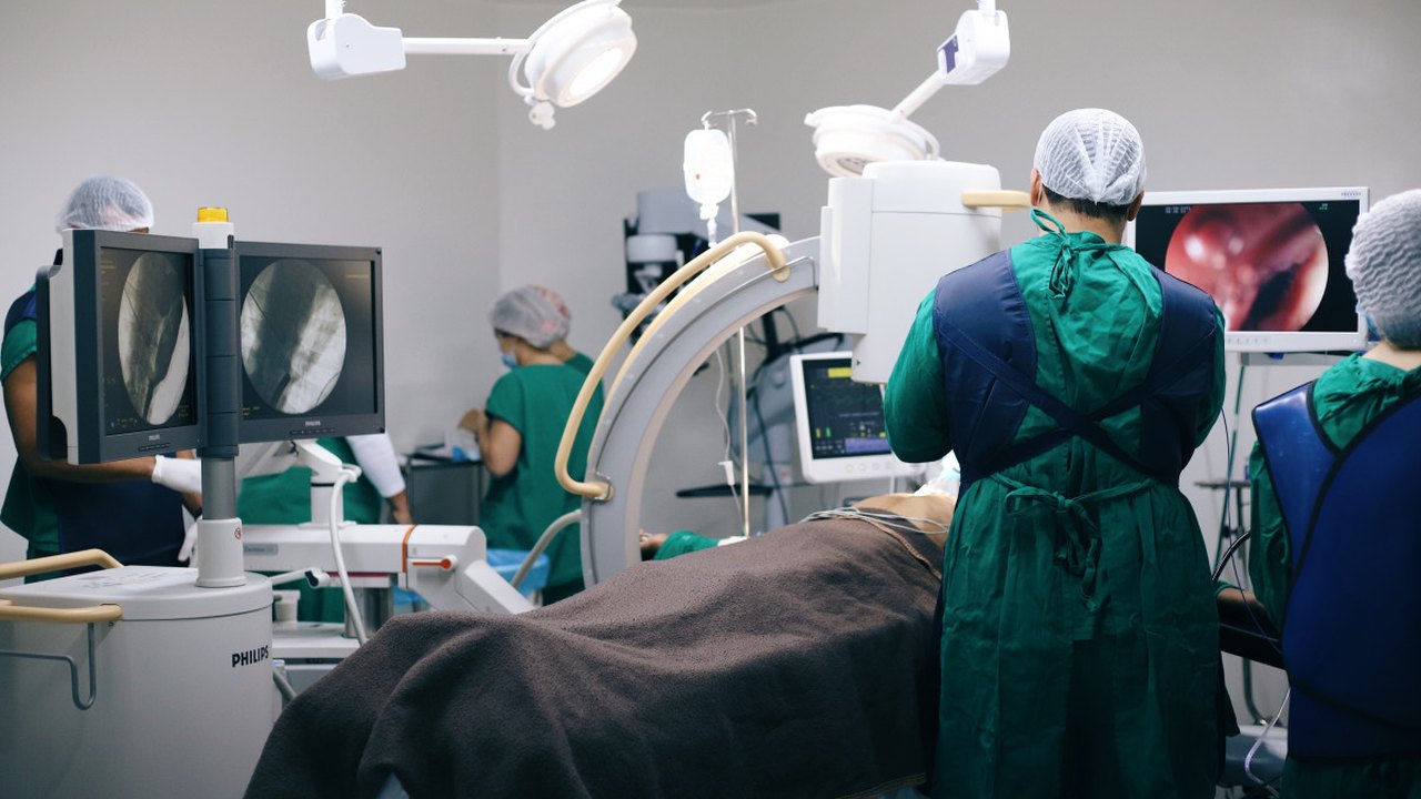 Hospital Metropolitano realiza 1ª cirurgia de dilatação de estenose da Rede Pública de AL