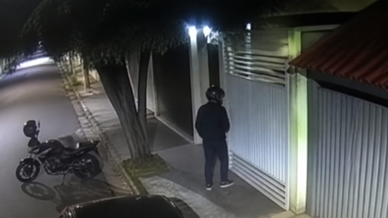Idosa de 80 anos é esfaqueada por falso entregador em tentativa de assalto no centro de SP