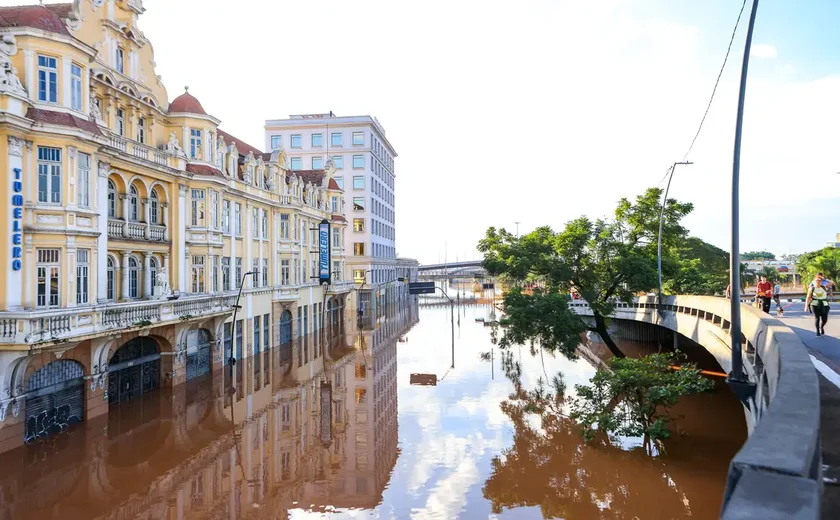 Texto de Mario Quintana retratou enchentes de Porto Alegre em 1941: 'Época em que era absolutamente desnecessário fazer poemas'