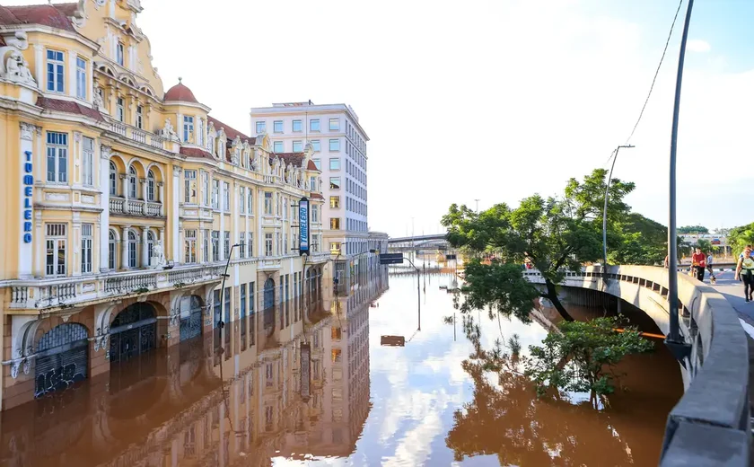 Texto de Mario Quintana retratou enchentes de Porto Alegre em 1941: 'Época em que era absolutamente desnecessário fazer poemas'