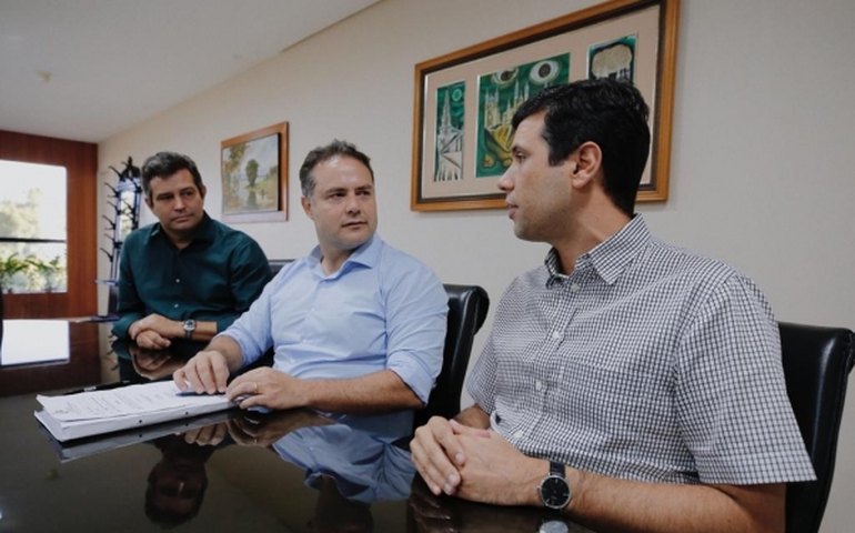 Governador assina ordem de serviço para construção de barragem em Cacimbinhas