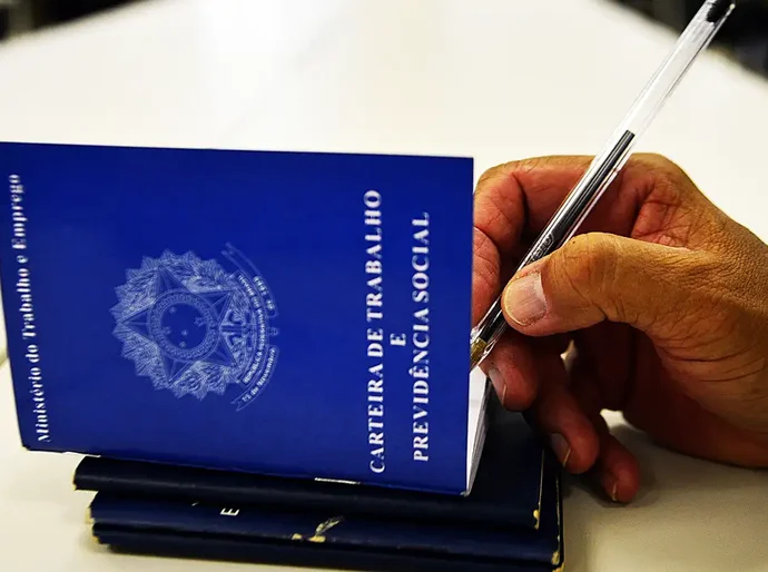 Dezenove estados e DF têm em 2025 o menor desemprego já registrado