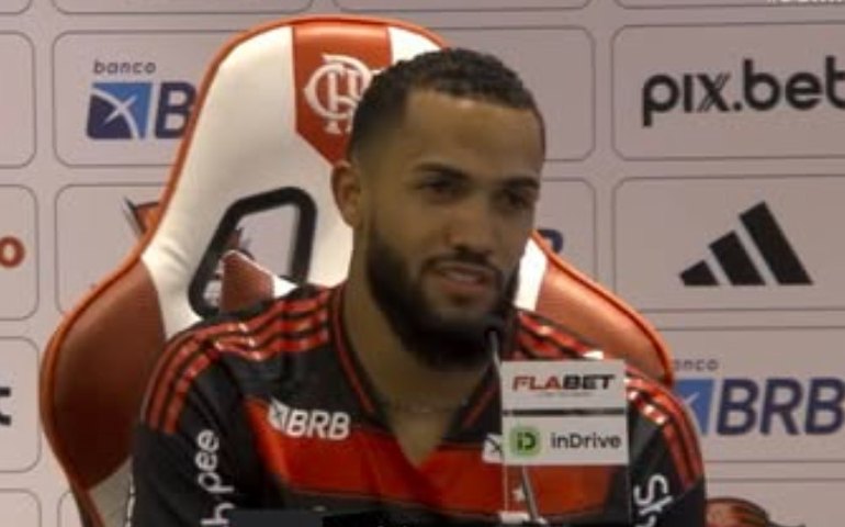 Juninho rejeita comparações, mas exibe confiança em apresentação no Flamengo: 'Sou capacitado'