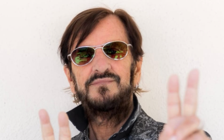 ‘Eu vivo no agora’, diz Ringo Starr, que completa 85 anos e relembra trajetória musical