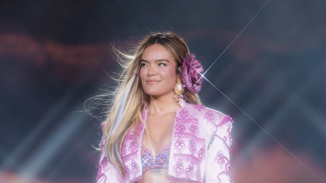 KAROL G leva a 'Viajando Por El Mundo Tropitour' ao MetLife Stadium e esgota duas noites em Nova York
