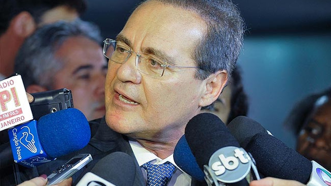 Renan pede convergência em torno da reforma política