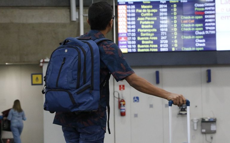 STF suspende ações de indenização por atraso e cancelamento de voos