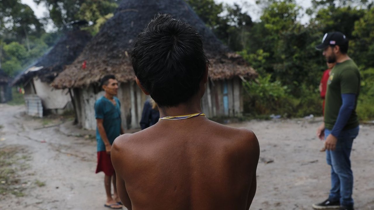 'Brancos cortaram o pescoço de um a um': indigienista diz que tribo com apenas três indivíduos viveu massacres