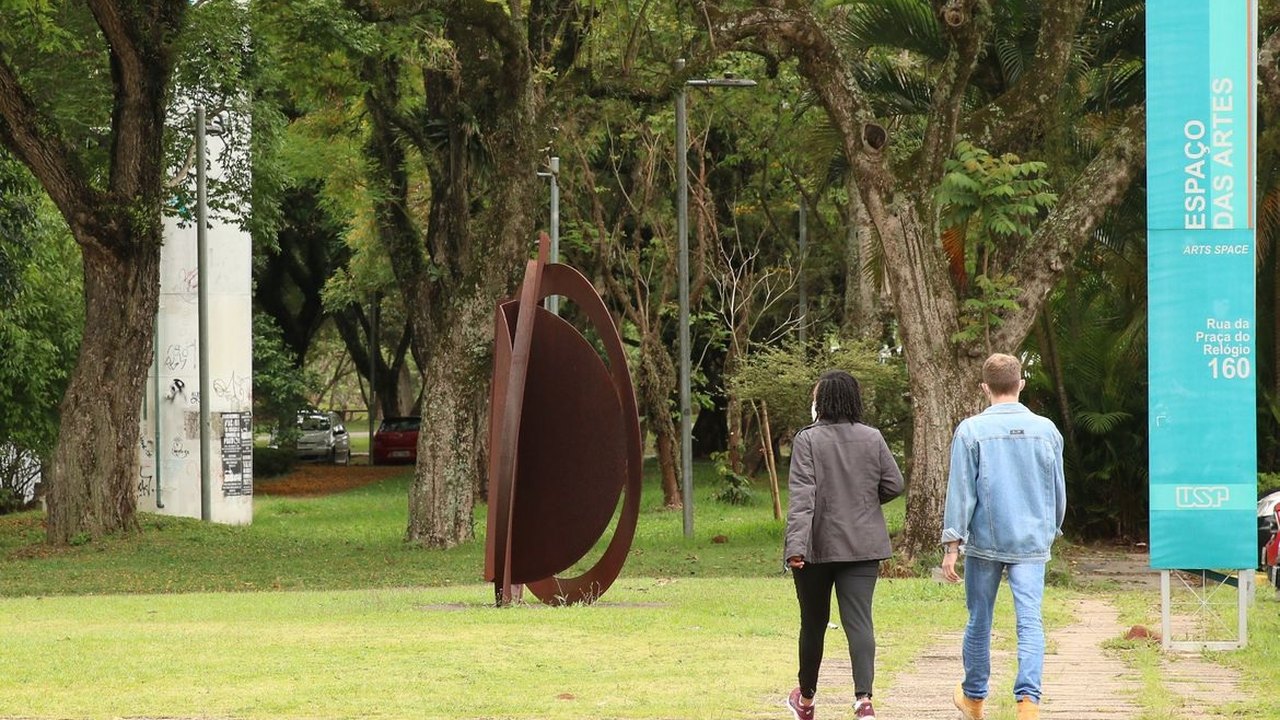 USP abre edital para bolsas de pós-doutorado a pesquisadores negros