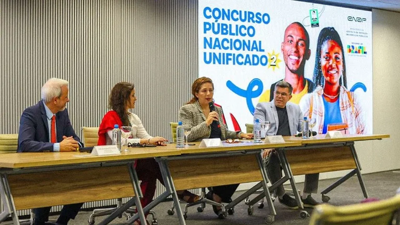 CPNU consolida política pública de recomposição da força de trabalho federal