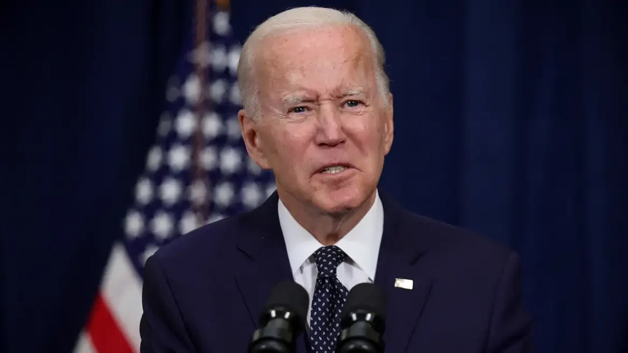Biden melhorou quase totalmente dos sintomas da covid-19, diz médico