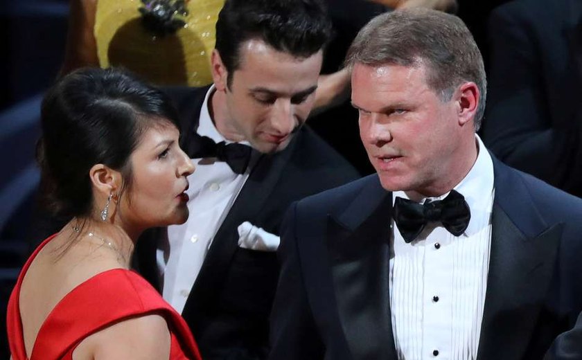 Consultores que confundiram envelopes são banidos do Oscar