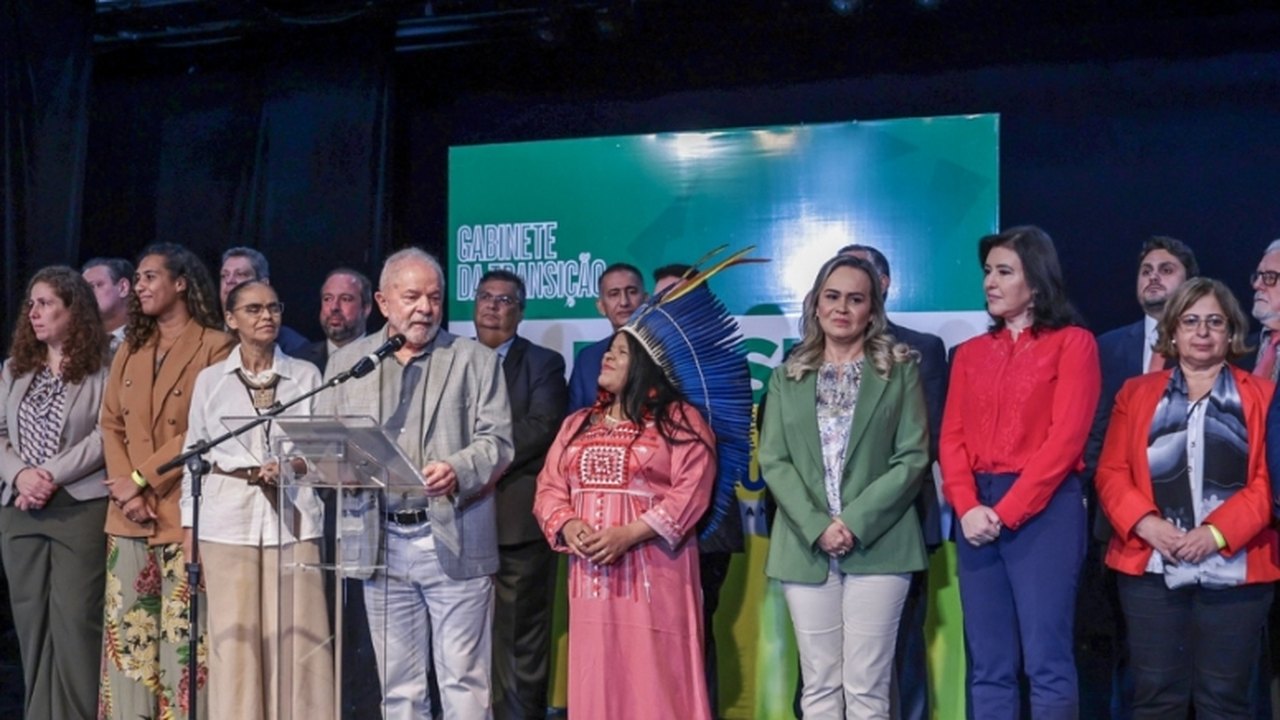 Lula reúne ministros para churrasco no Alvorada após tensão com Marina Silva